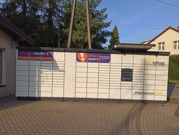 Paczkomat BRW04M Na działce Pszczelińska 25