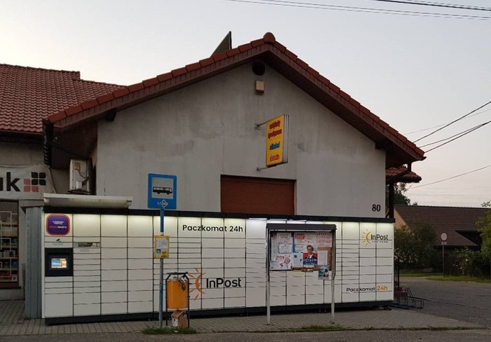 Paczkomat GOT01M Przy sklepie spożywczym