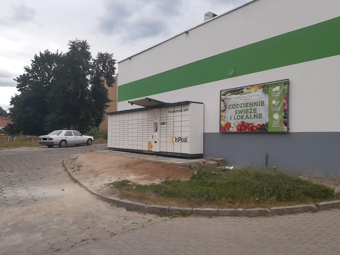 Paczkomat Gzc02a Inpost Paczkomat Gizycko Ul Moniuszki 27 Paczkomaty Gizycko