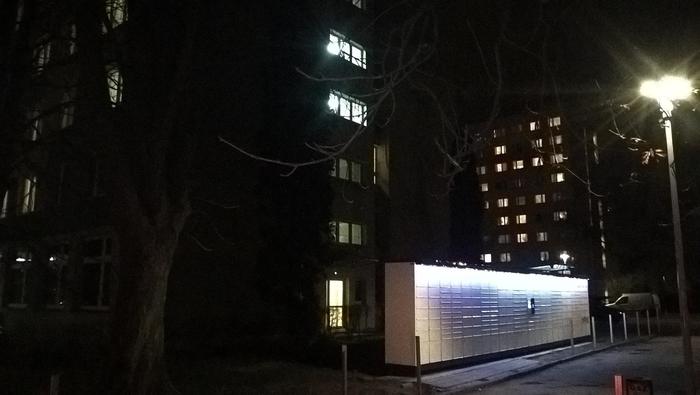 Paczkomat LUB03N Przy budynku Akademik Helios