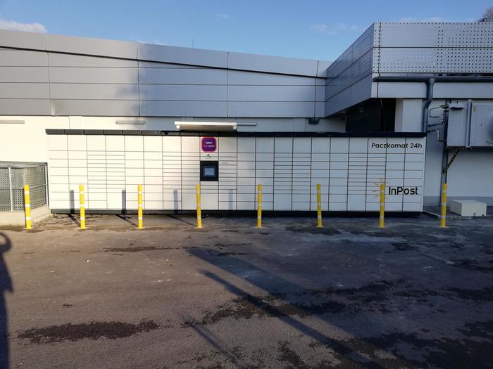 Paczkomat LUB22M Przy sklepie Lidl