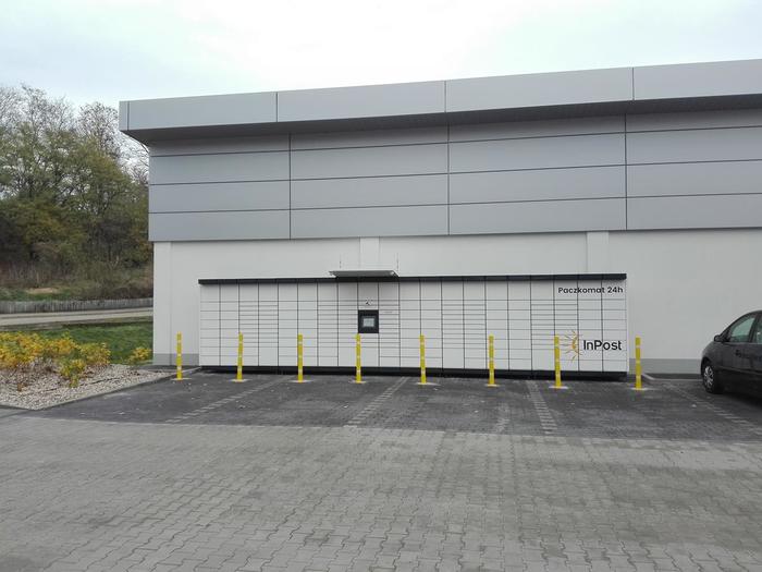 Paczkomat LUB24M Przy sklepie Lidl