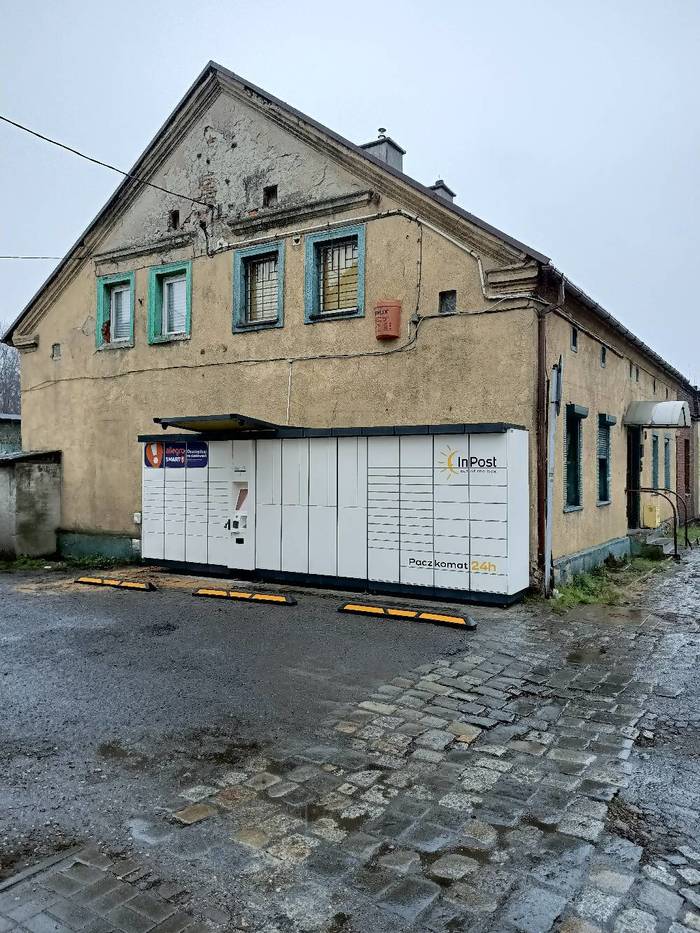 Paczkomat SIS03B Przy prywatnej posesji