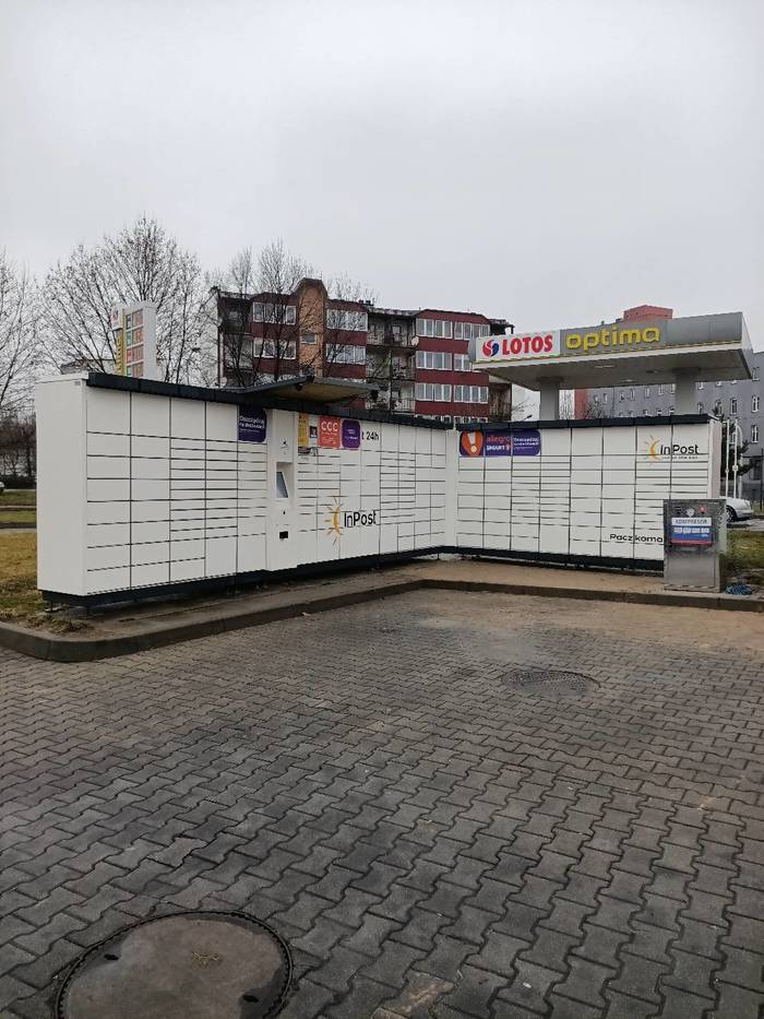 Paczkomat SIS05A Stacja paliw MOL