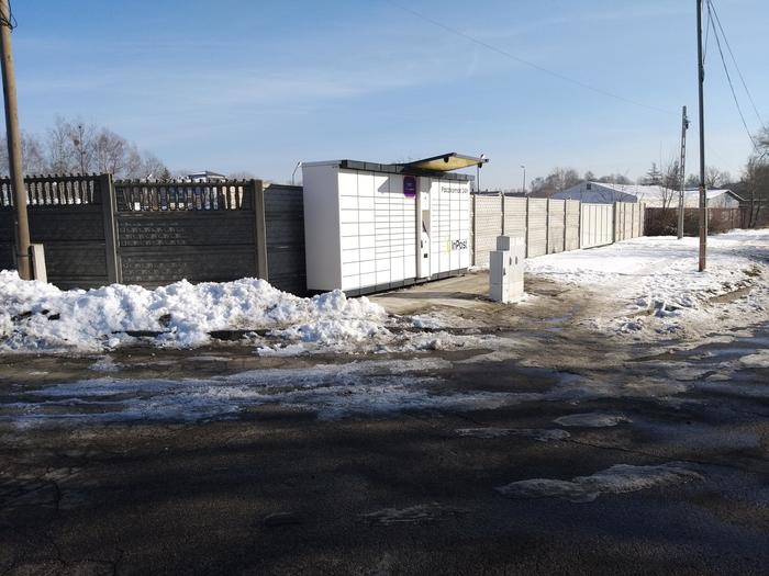 Paczkomat SIS06A Przy firmie ZWUKSO